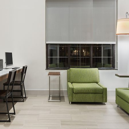 Holiday Inn Express & Suites - Nearest Universal Orlando By Ihg Exterior photo