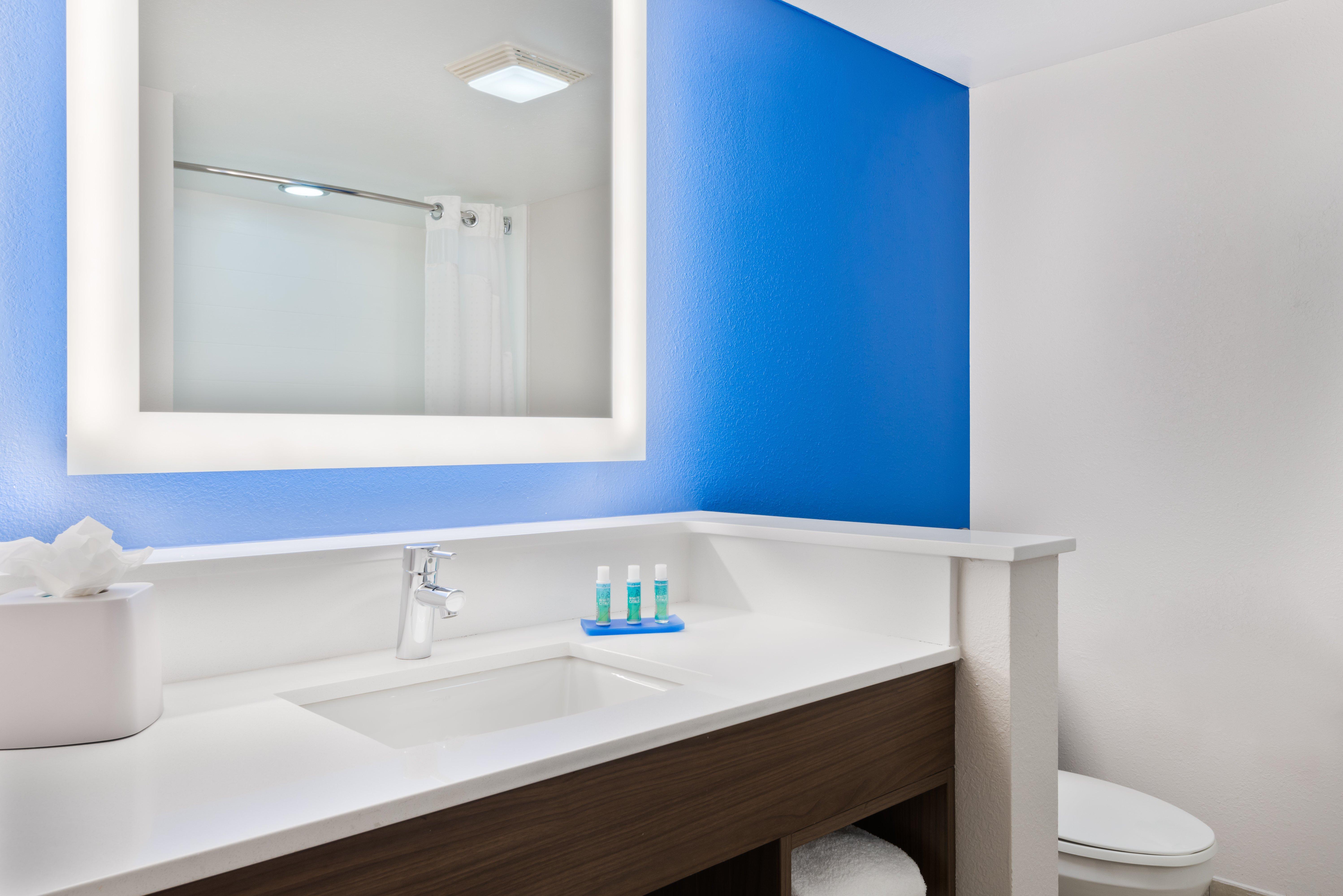 Holiday Inn Express & Suites - Nearest Universal Orlando By Ihg Exterior photo